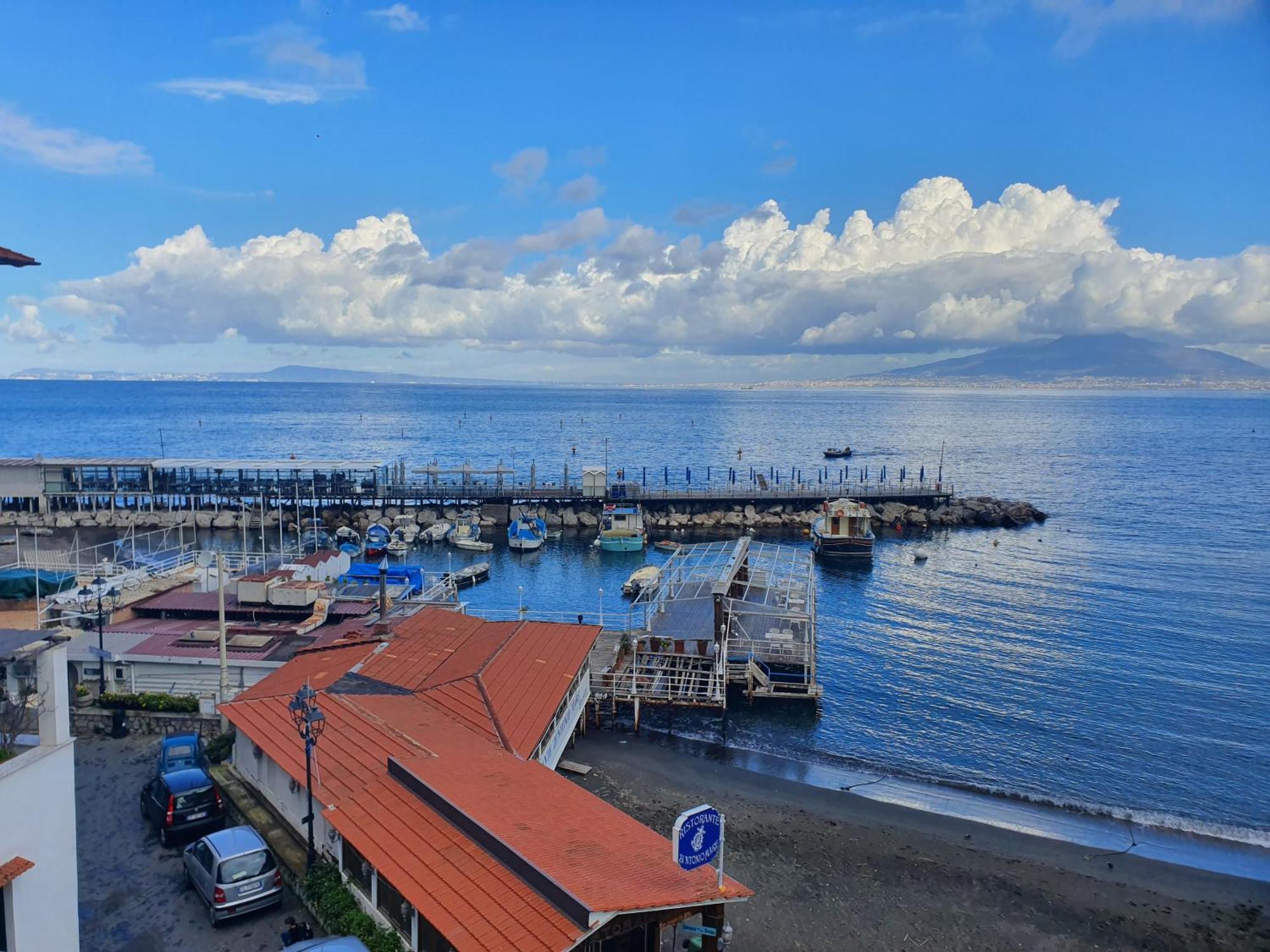 Il Borgo Antico Sorrento Sea View Apartman Kültér fotó