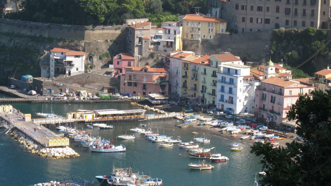 Il Borgo Antico Sorrento Sea View Apartman Kültér fotó