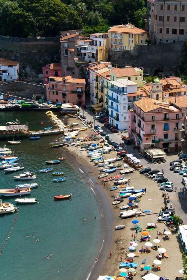Il Borgo Antico Sorrento Sea View Apartman Kültér fotó